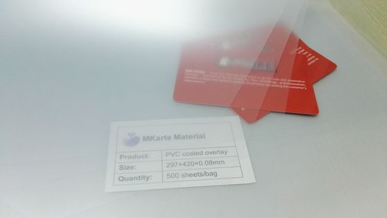 Hochfeste PVC-Beschichtete Oberfläche mit Alterungszeit 65 °C Temperatur / 95% Luftfeuchtigkeit > 200 Stunden und transparent nach der Lamination
