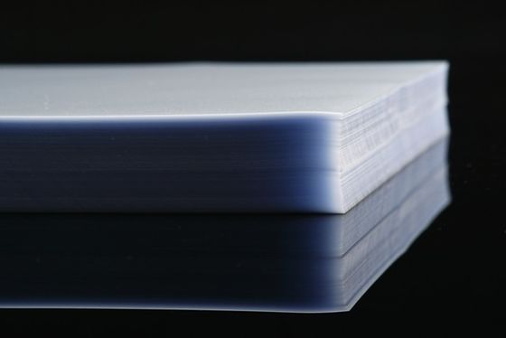 Fest klebende überzogene Überlagerung PVCs ohne Farbänderung und -deformation