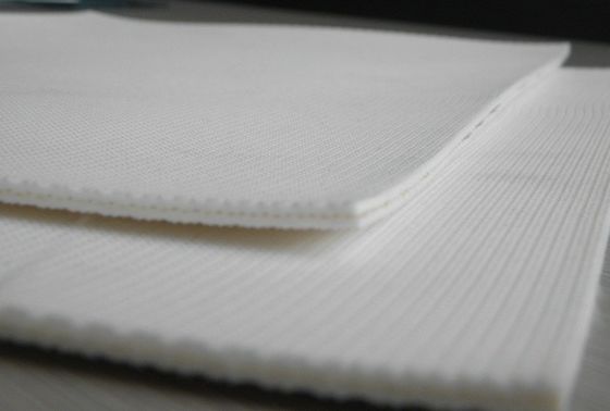 Weißes Silikon-Gummikissen-Auflage Heatproof mit hoher Produktions-Leistungsfähigkeit