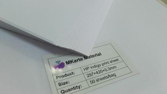 0.32mm A4 Größe Digital, die das PVC-Blatt-Pferdestärken-Indigo einseitig für Plastikkarte drucken